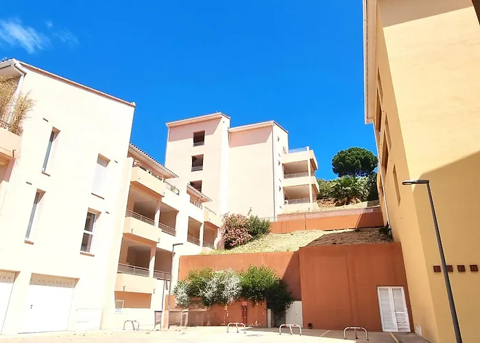 T4 Climatise Avec Parking A 2 Pas De La - Fr-1-309-359 * Banyuls-sur-Mer